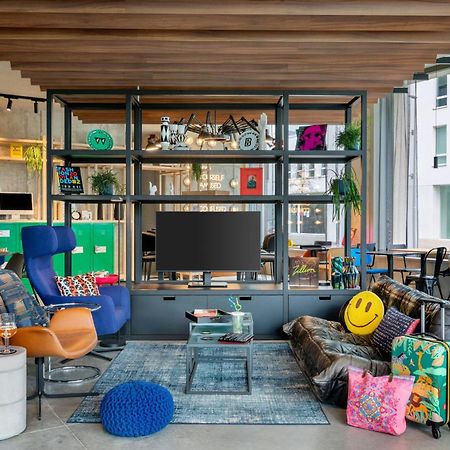 Hotel Moxy Antwerpia Zewnętrze zdjęcie