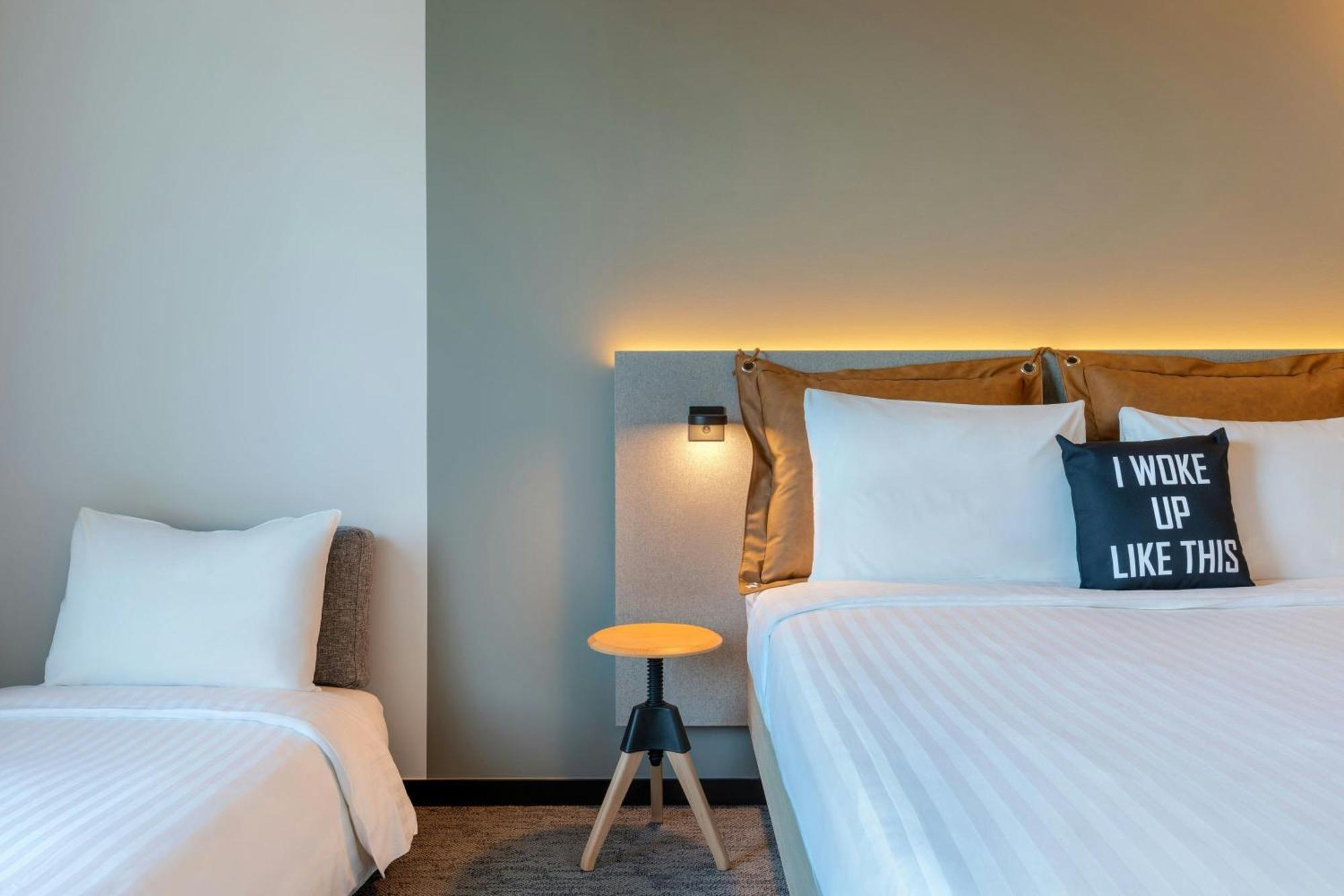 Hotel Moxy Antwerpia Zewnętrze zdjęcie