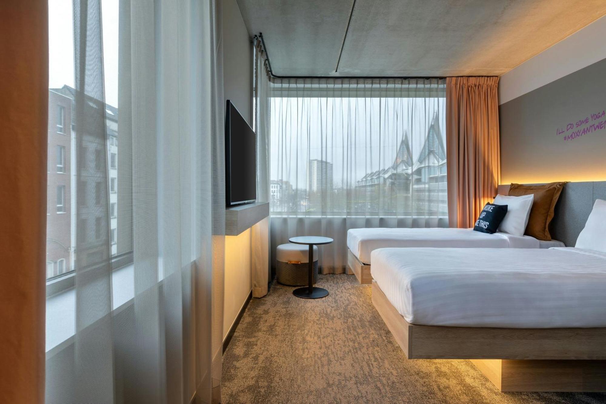 Hotel Moxy Antwerpia Zewnętrze zdjęcie