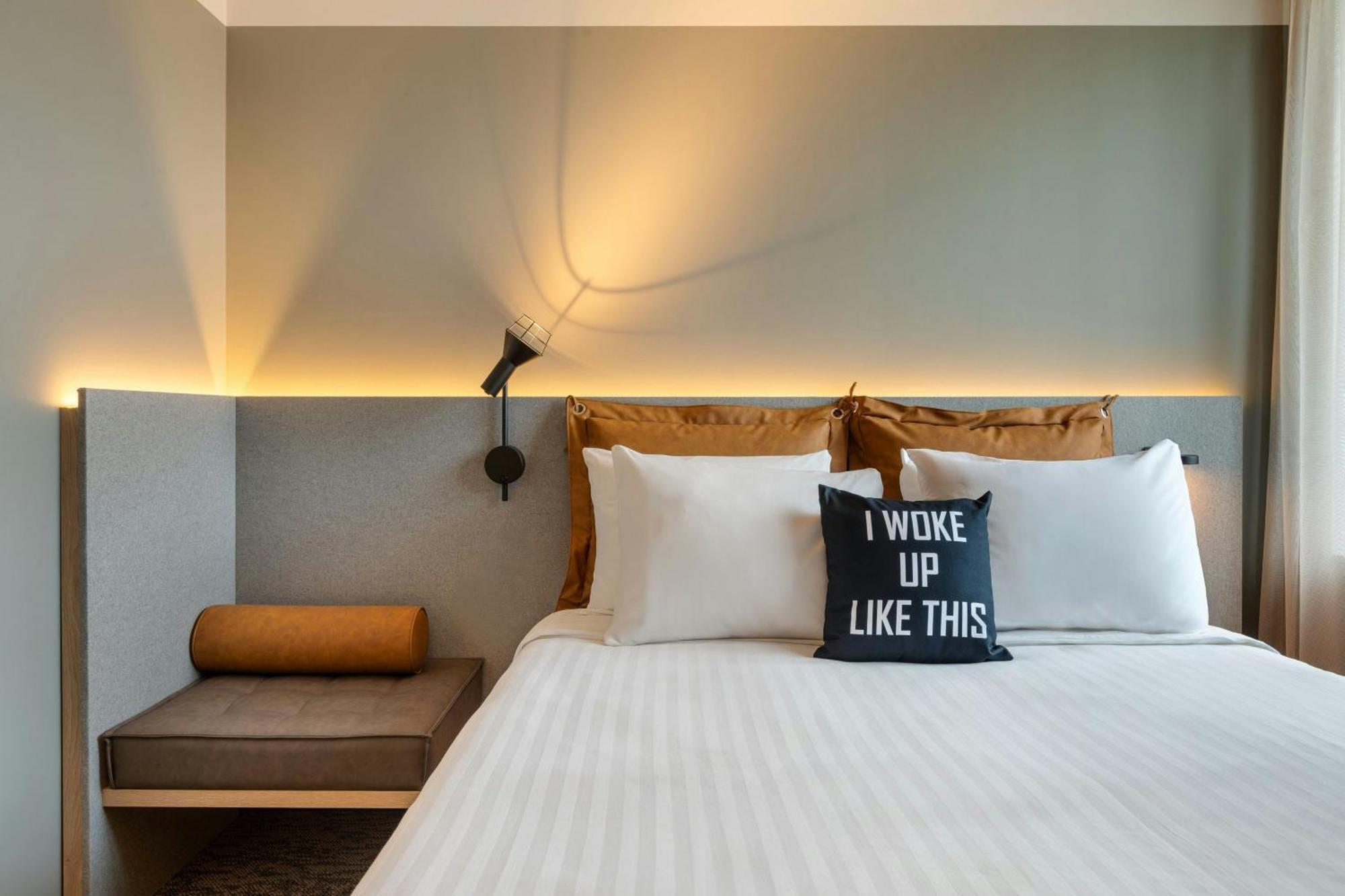 Hotel Moxy Antwerpia Zewnętrze zdjęcie