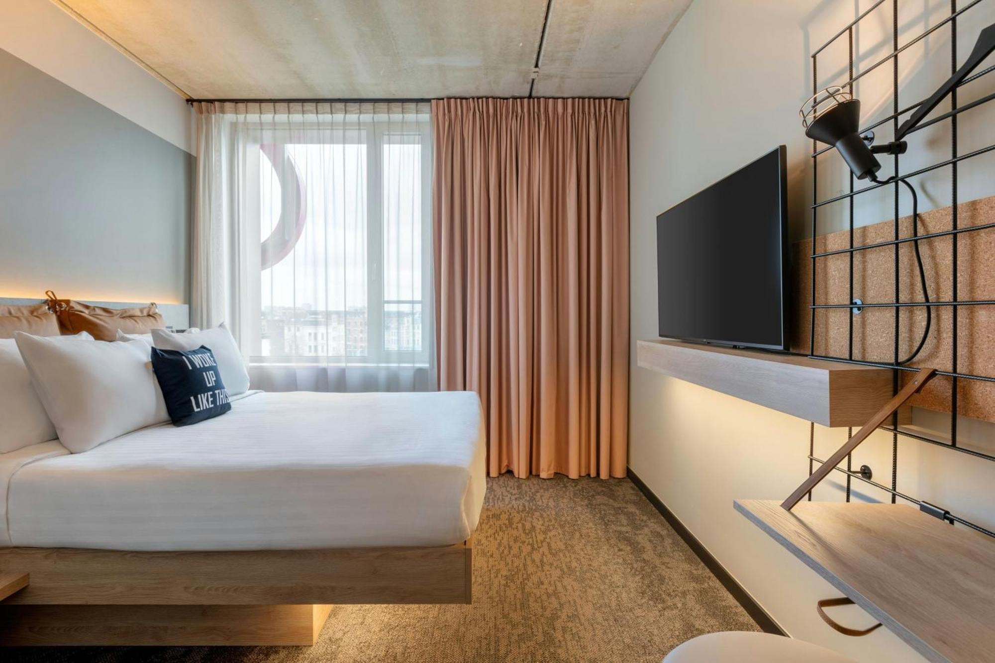 Hotel Moxy Antwerpia Zewnętrze zdjęcie