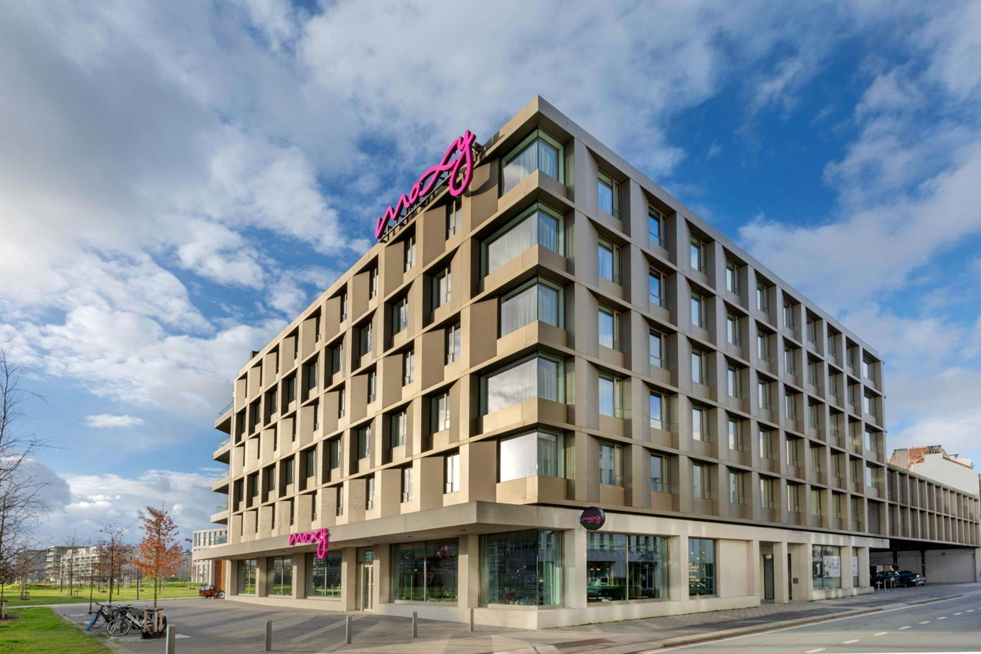 Hotel Moxy Antwerpia Zewnętrze zdjęcie