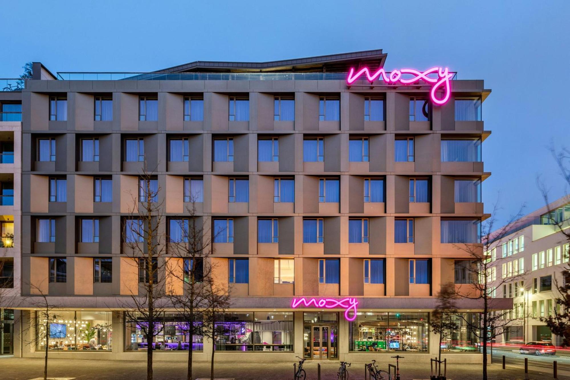 Hotel Moxy Antwerpia Zewnętrze zdjęcie